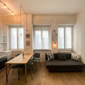 Molino Cozy With Park View In Downtown Milan